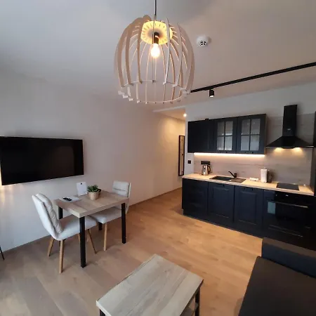 Aparthotel Klazary U Zumberka - Terasove *