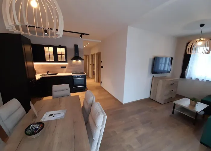 Klazary U Zumberka - Terasove Lejlighedshotel